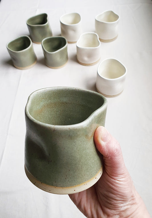 Tazza/BICCHIERE STROPICCIATE per the, caffè e cappuccino. Contiene 250ml di liquido.