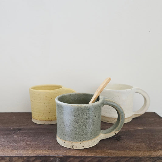 Tazza PAUSA per the, caffè e cappuccino. Contiene 150ml di liquido.
