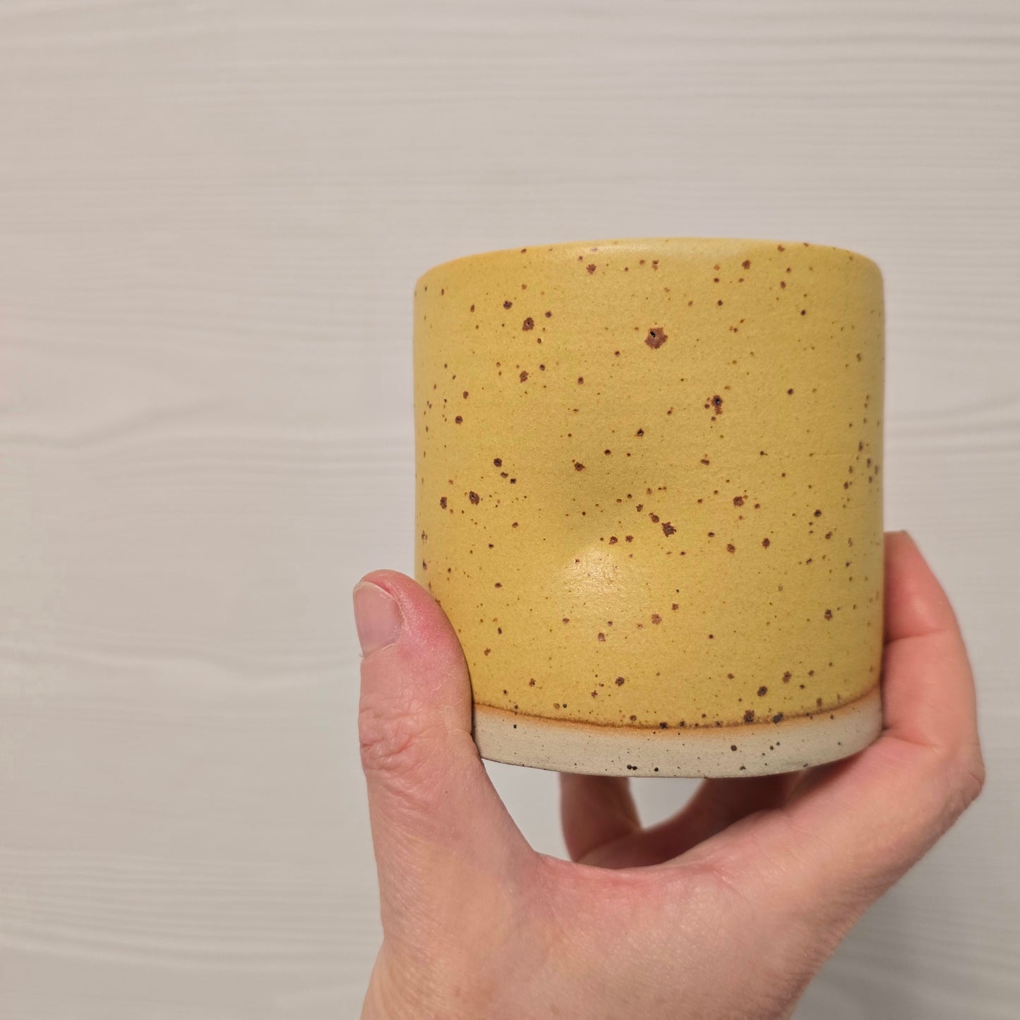 Tazza/BICCHIERE  STROPICCIATE per the, caffè e cappuccino. Contiene 250ml di liquido.