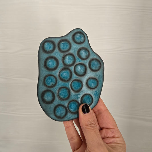 PORTA SAPONE PALLINO di forma organica , circa 10cm x 12cm