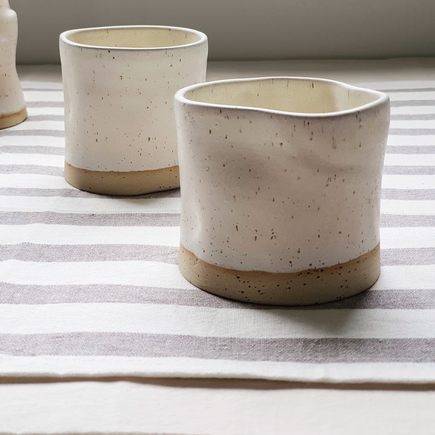 Tazza/BICCHIERE  STROPICCIATE per the, caffè e cappuccino. Contiene 250ml di liquido.