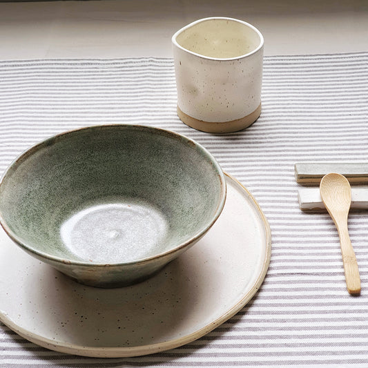 Tazza/BICCHIERE  STROPICCIATE per the, caffè e cappuccino. Contiene 250ml di liquido.