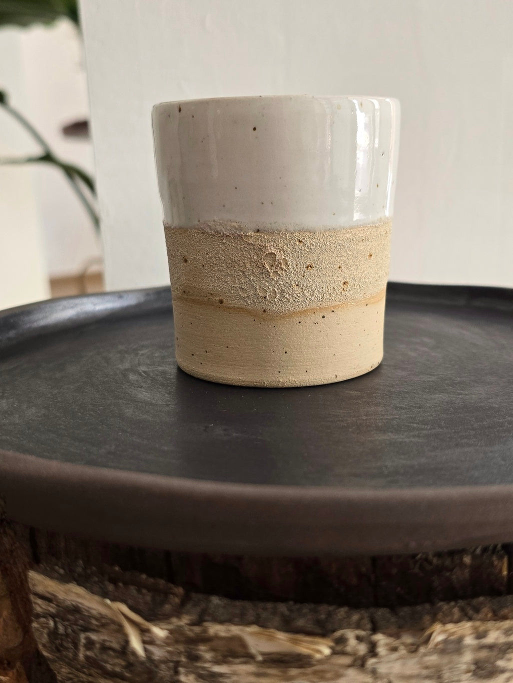 Tazza CRATERE in gres puntinato
